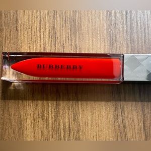 Burberry Kisses Lip Gloss - Military Red - NEW in box